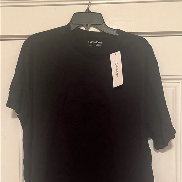 Calvin Klein Men's Black Tee - Picture 1 of 2